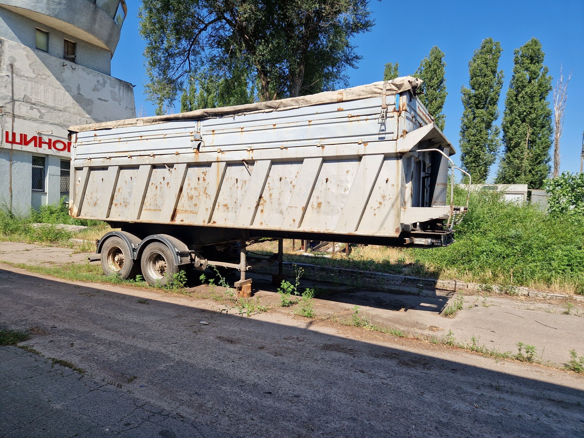 Полу прицеп самосвал CARNEHL CHKS/STH