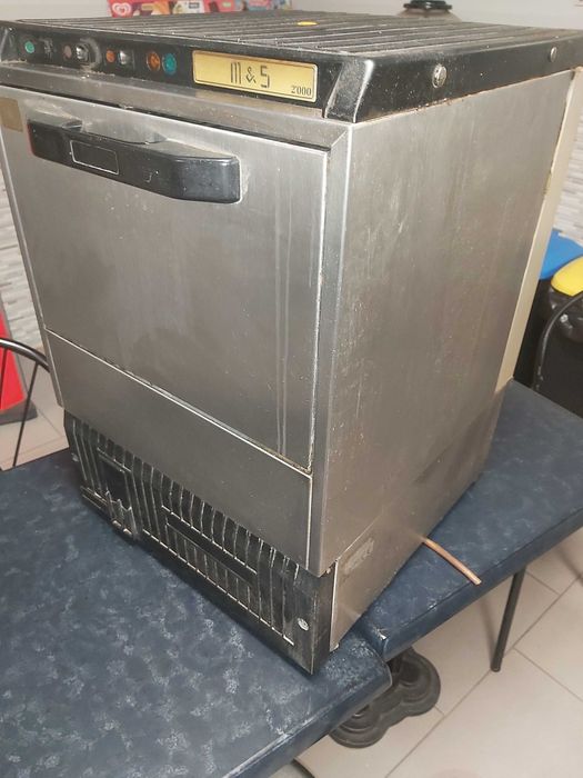 Maquina de café industrial futurmat + moinho +  Maquina de lavar loiça