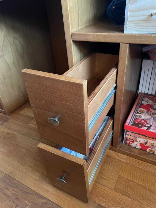 Secretaria de madeira maciça