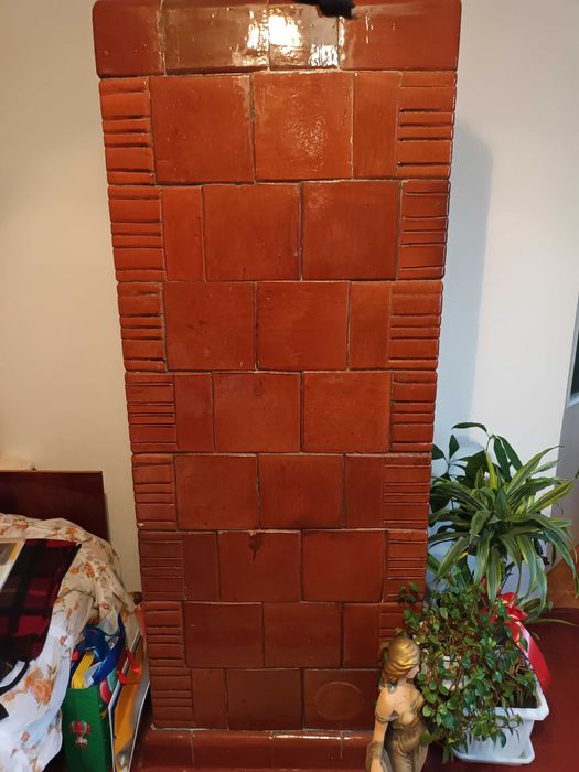 Пічка,пєц,кахель,групка.