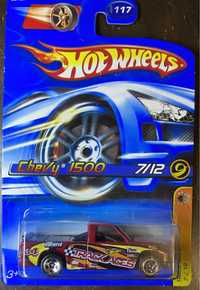 Модель Chevy 1500 Hot Wheels