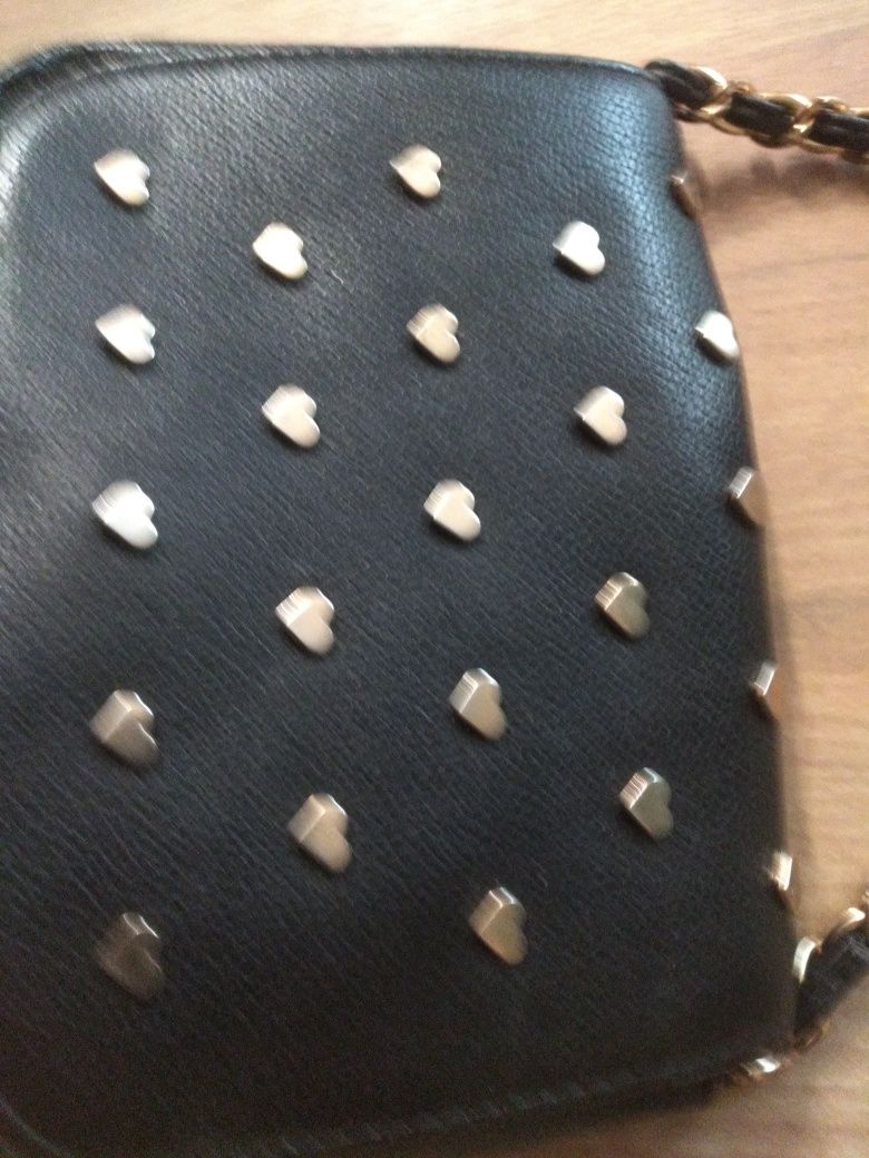 Torebka czarna skórzana mohito w serca