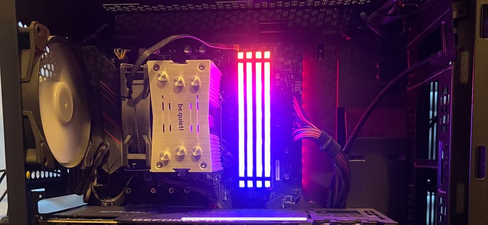 Płyta MSI Gaming Plus + Procesor I9 9900KF + 32GB RAM DDR4 CORSAIR PRO