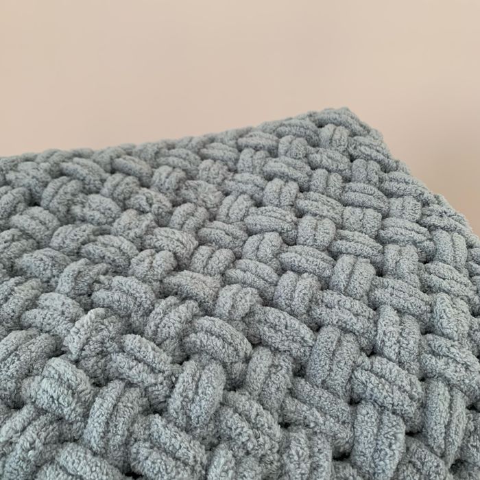 Плюшеві пледи в наявності