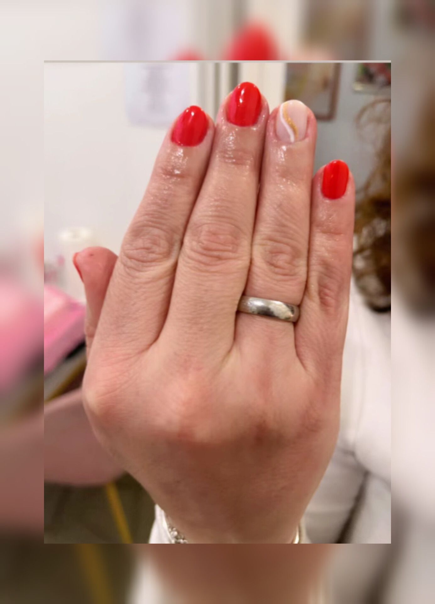 Procuro modelos para unhas