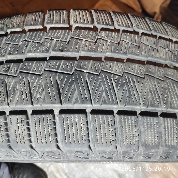 Шини б/у зима 225/60/R17 Kapsen