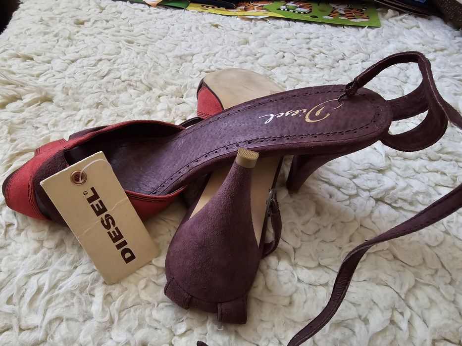 Босоніжки жіночі Diesel 37  розмір