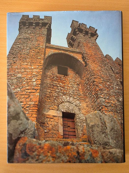 Livro "Europa Medieval: Rumo ao Mundo Moderno" de Donald Matthew