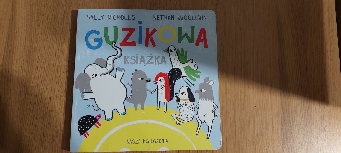 Guzikowa Książeczka S. Nicholls, B. Woollvin