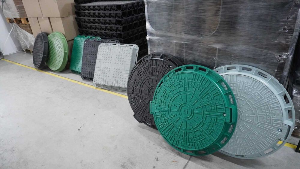 Właz ogrodowy, właz tworzywo sztuczne A15 Czarny