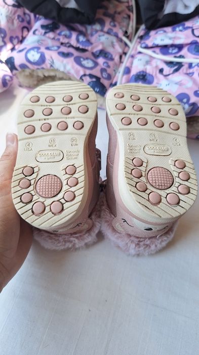 Дитячий зимовий комбінезон 0-1.5 року та ботинки