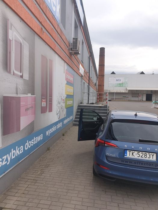 Wynajmę lokal na piętrze z wejściem od zewnątrz