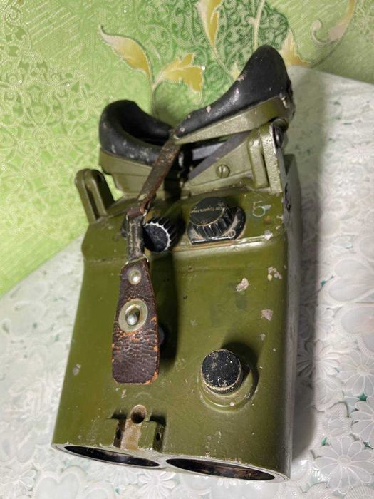 Бінокуляр армійський