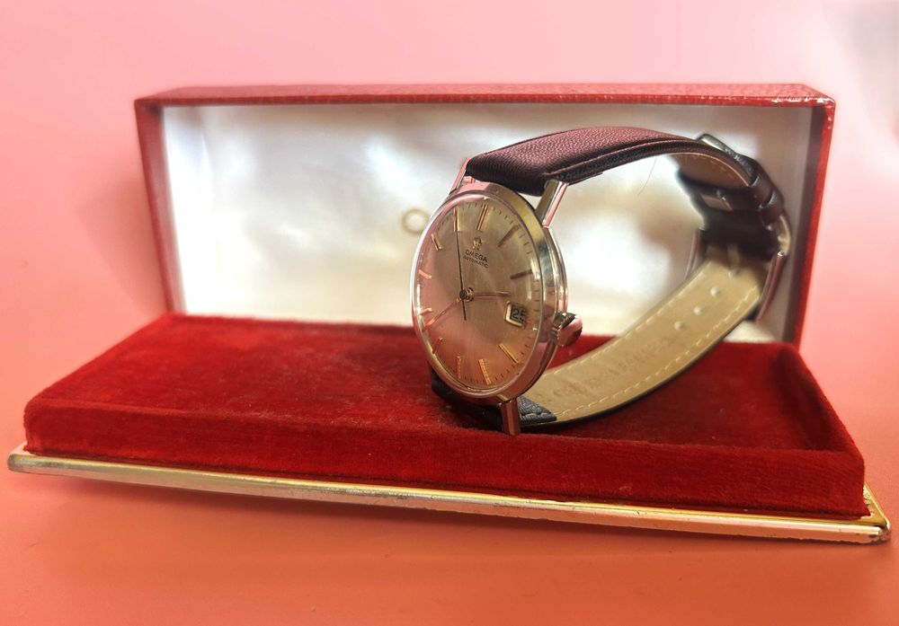 Zegarek „OMEGA AUTOMATIC” 24 JEWELS + pudełko. Lata 60 ubiegłego wieku