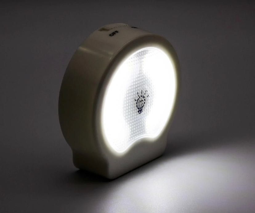 Продам!
 Світильник-лампа-Ліхтар на Батарейках 3*ААА LED На Липучці!