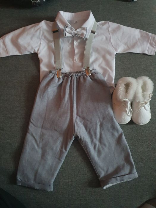 Sprzedam komplet na chrzest