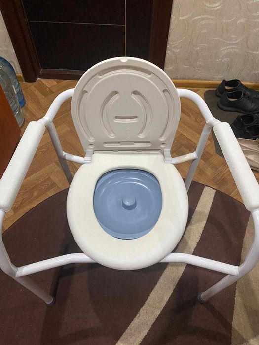 Стул-туалет для инвалидов