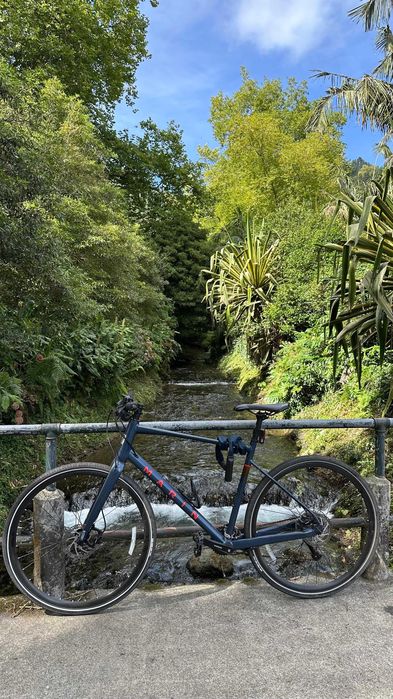 Bicicleta Marin  Fairfax 3, tamanho M, quadro em alumínio.