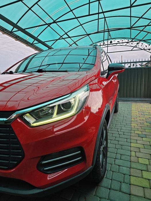 BYD YUAN електро 300 км запас