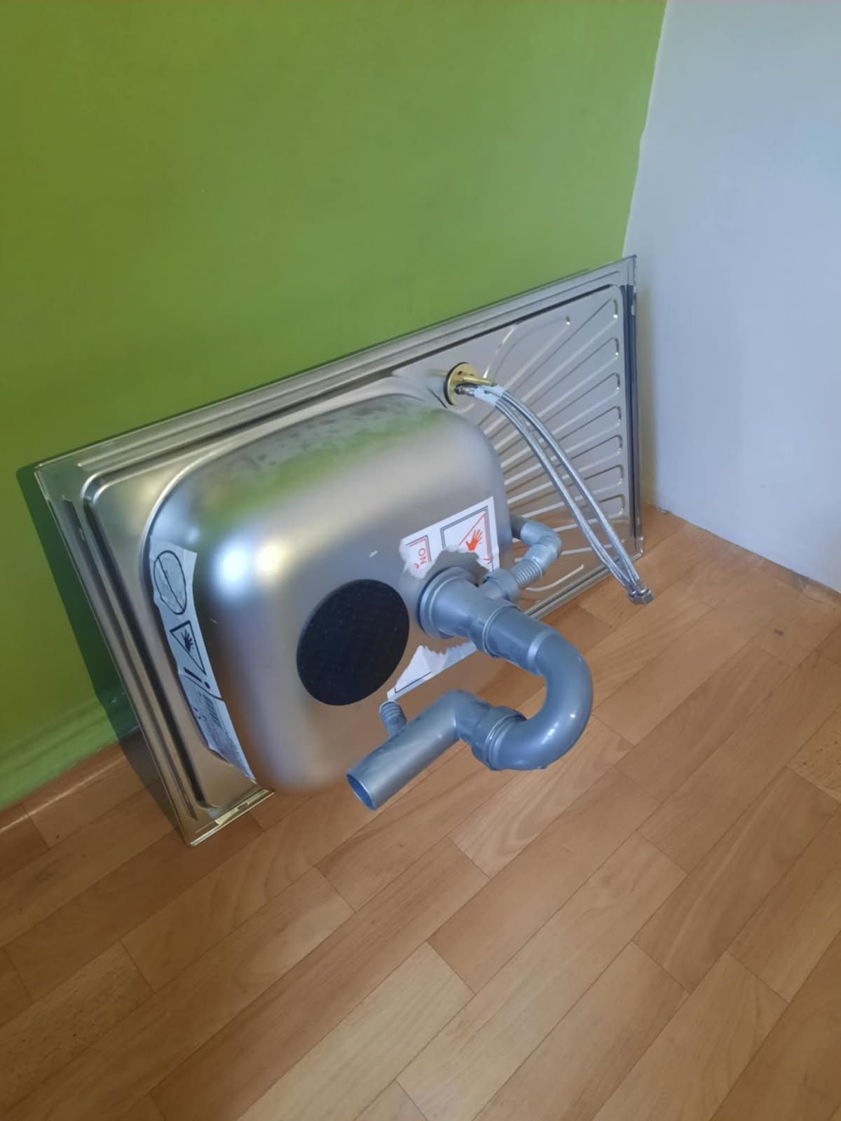 Zlewozmywak  jednokomorowy z ociekaczem
