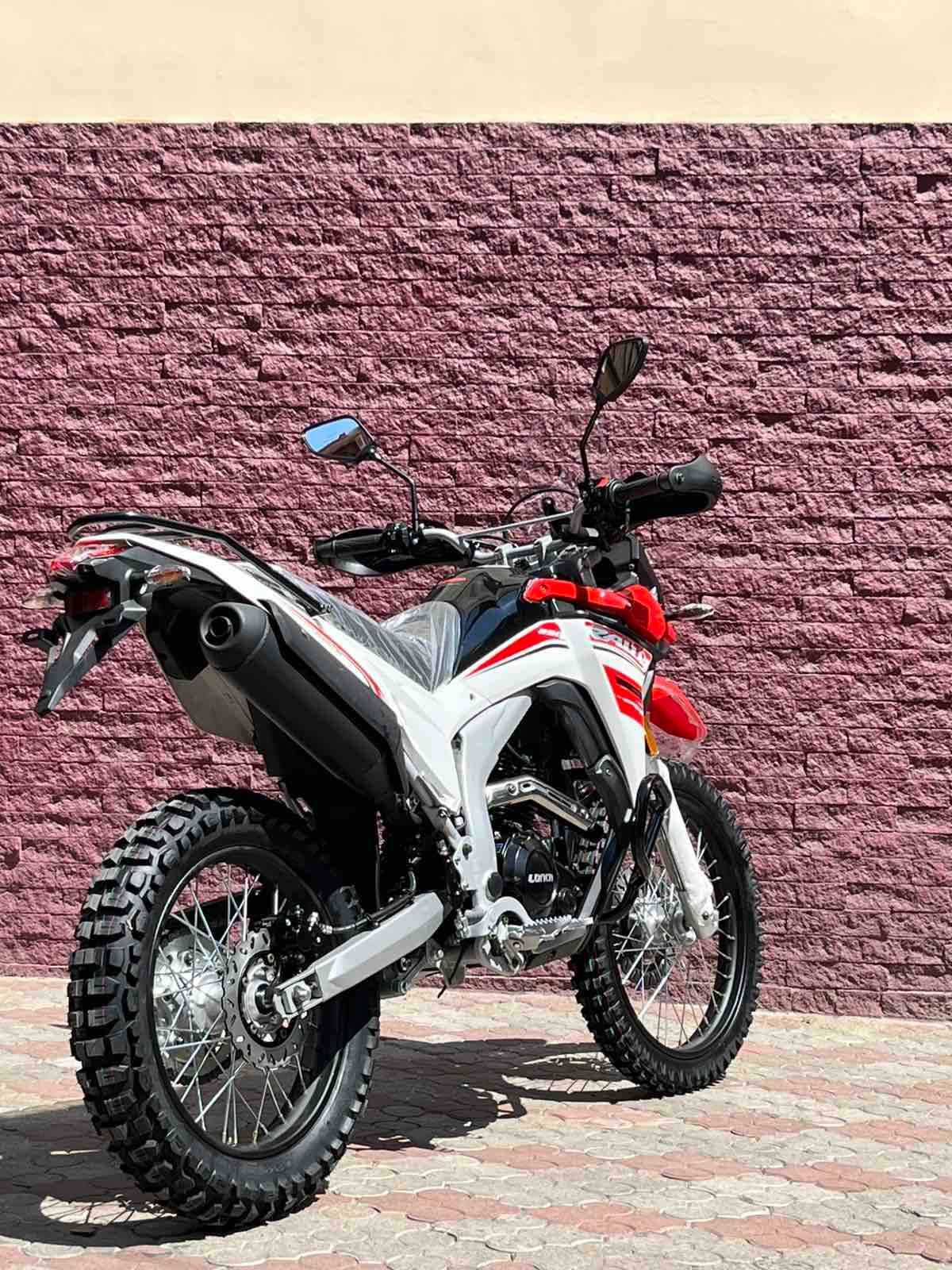 Мотоцикл Loncin LX250GY-3G DS2