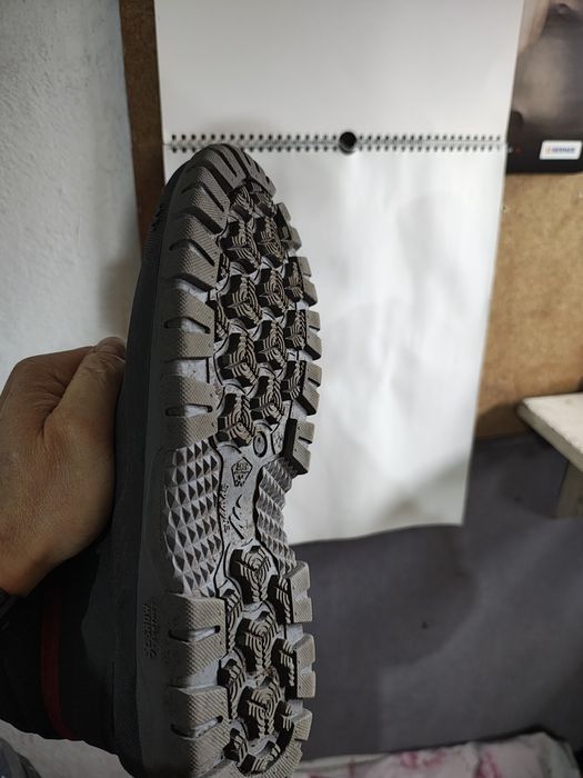 Śniegowce Quechua stan nowych butów. Rozmiar 43