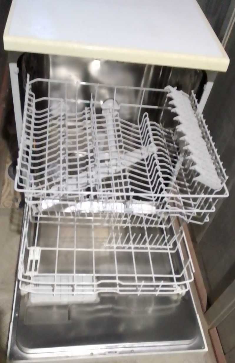 Посудомийна машина фірми AEG. Продам недорого