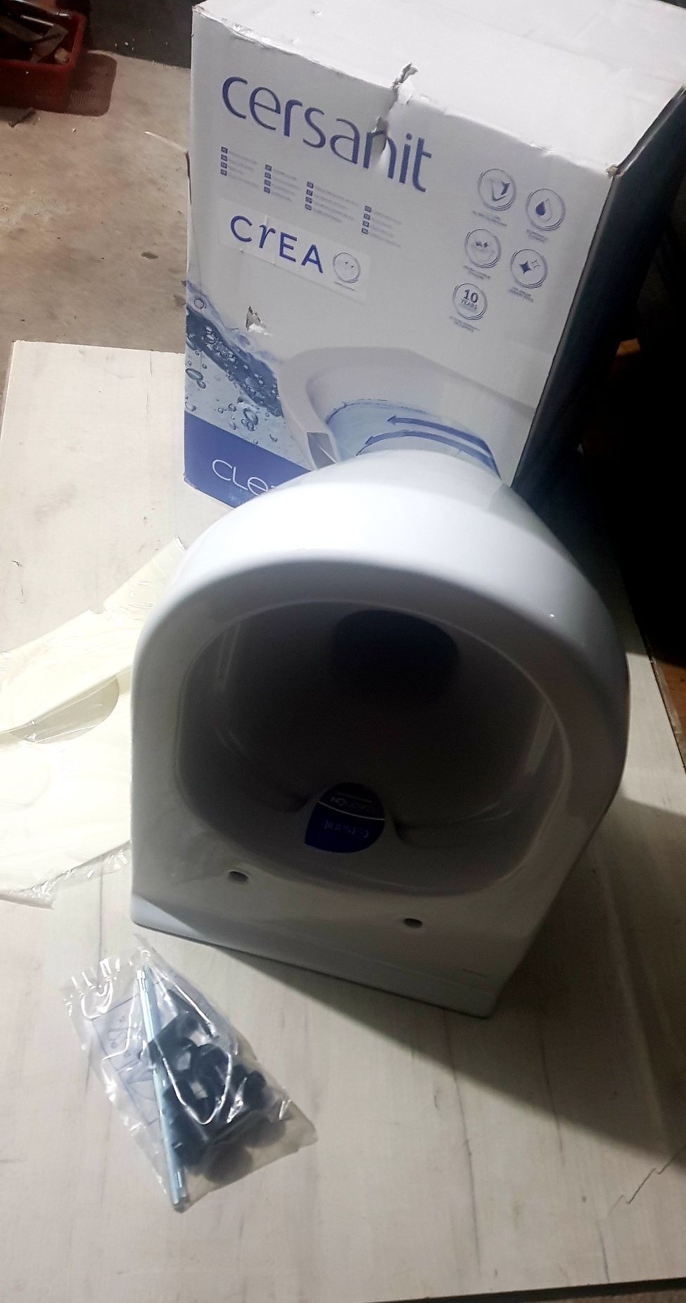 NOWA WC miska wiszaca CERSANIT  CREA NEW Oval z deską wolnoopadajaca