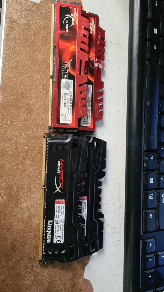 Kości ram ripjawsX 2x4 kingston 2x4 GB ram