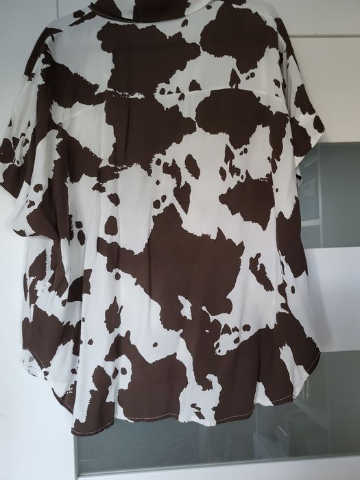 Biała  w ciapy brązowe bluzeczka rozm l włoska