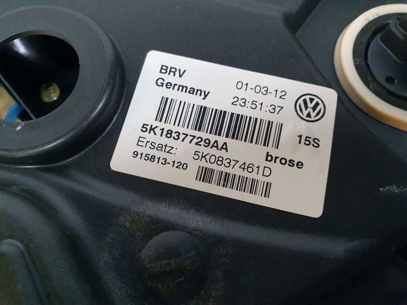 Elevador vidros frente esquerdo VOLKSWAGEN Golf VI (5K1)