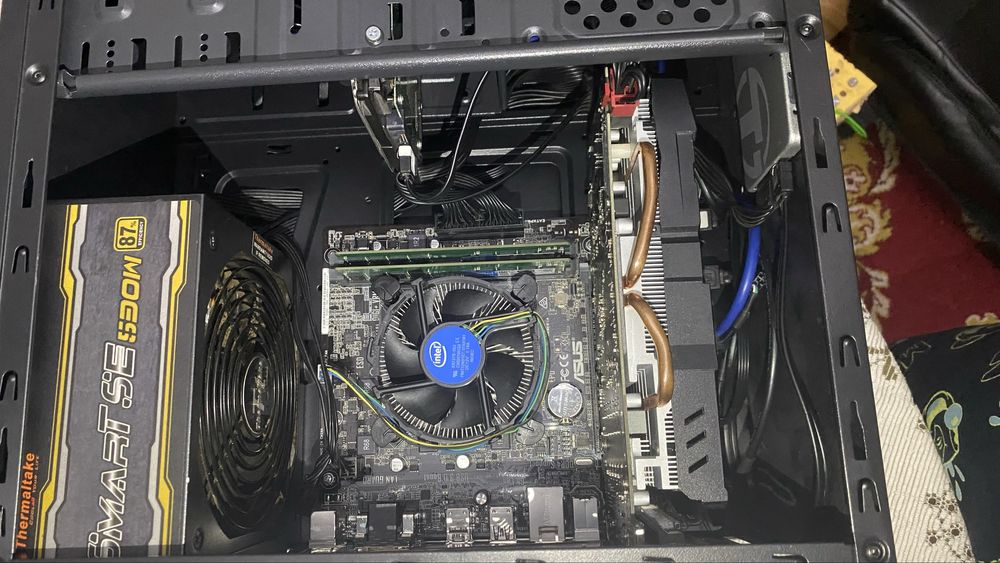 Pc gamer i3 com RX 580