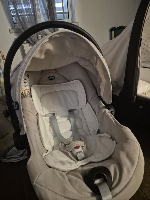 Carrinho de bebé Trio Sprint,  CHICCO bege claro liso