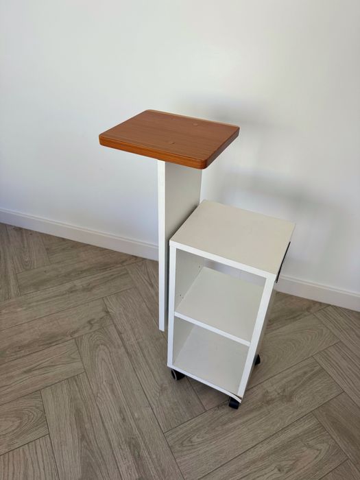 Lashtable - stolik do przedłużania rzęs firma Sparkle