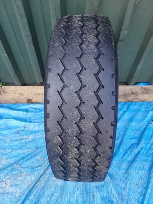 Opona Michelin 265/70 - R 19,5 19.5 Xty 2