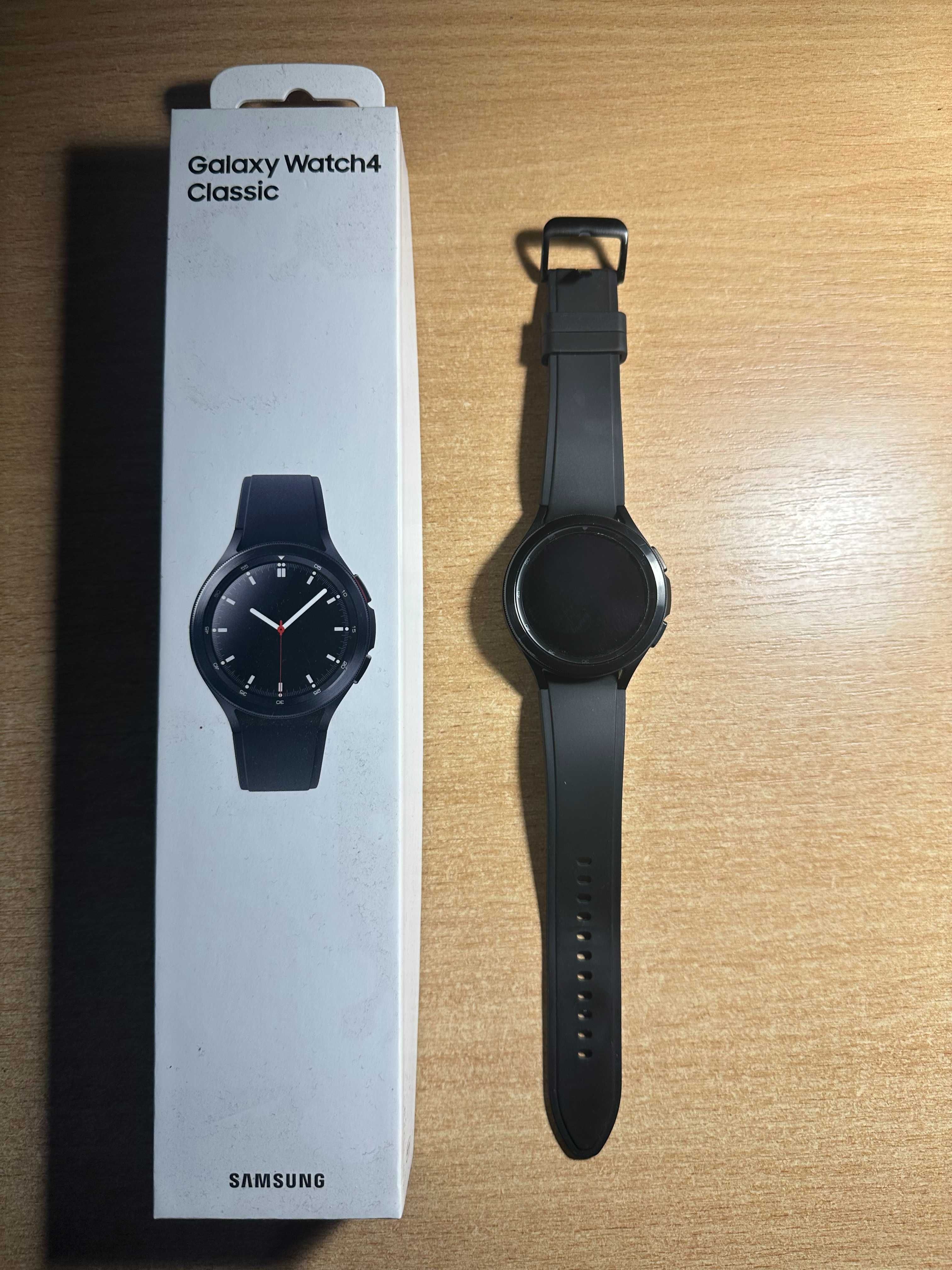 SAMSUNG Galaxy A 52, Galaxy Watch 4 Classic, Galaxy Buds Pro