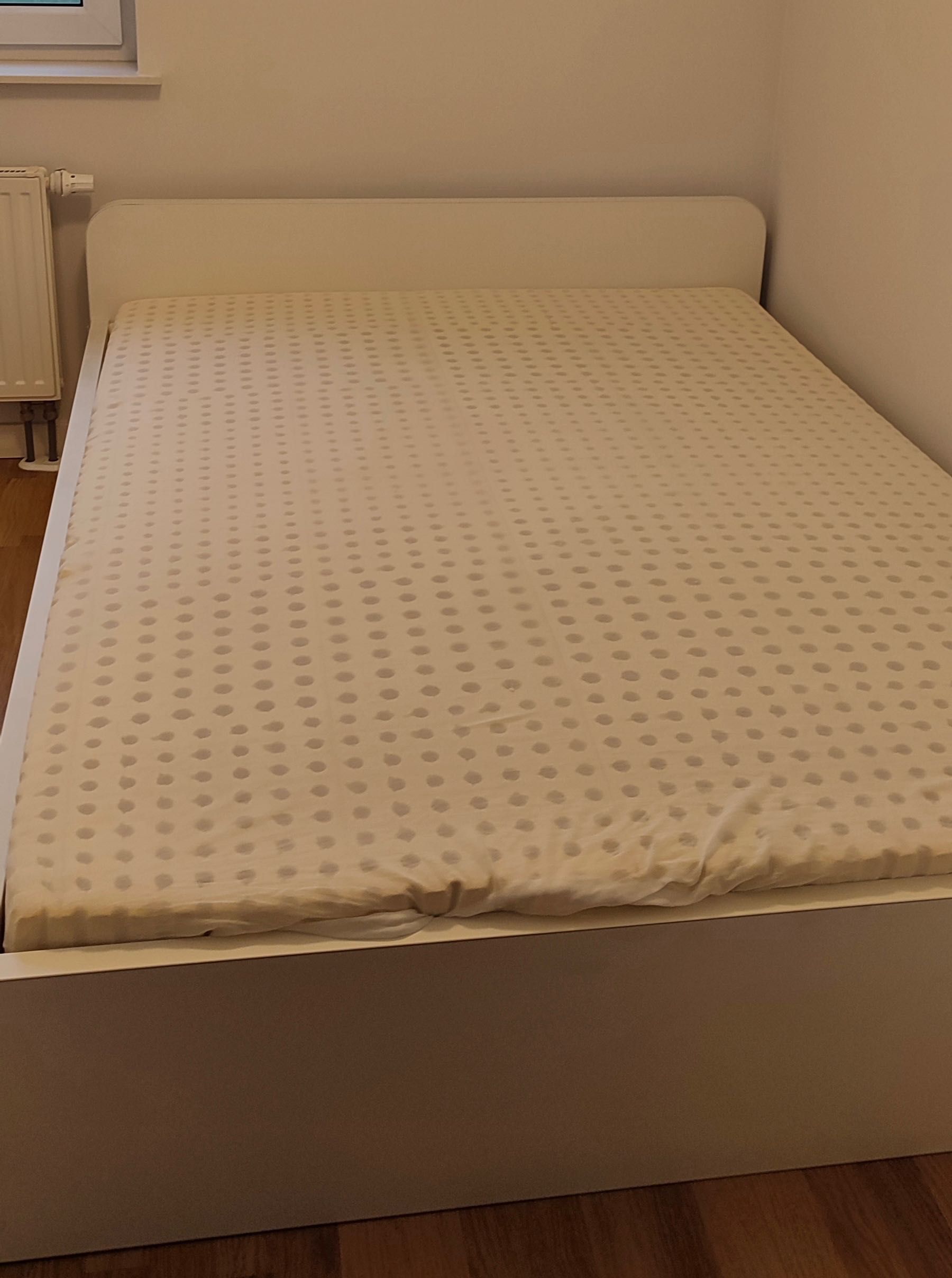 Łóżko sypialniane 140/200 rama ze stelażem białe
