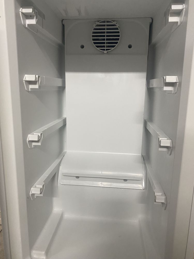 Продам холодильник для вмонтування