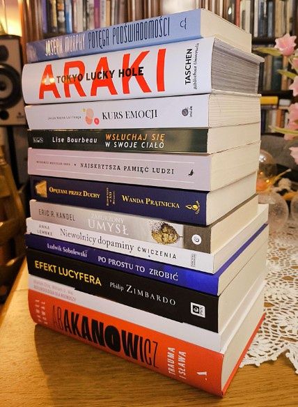 Zestaw 17 książek, stan bdb