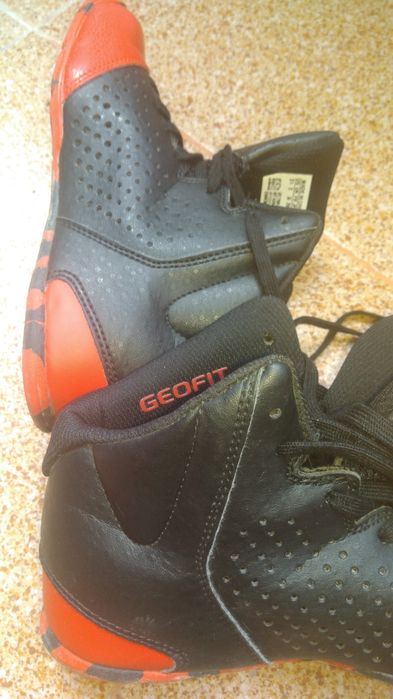 Tennis bota Adidas Geofit