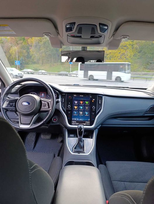 Автомобіль Subaru Legacy Premium 2020