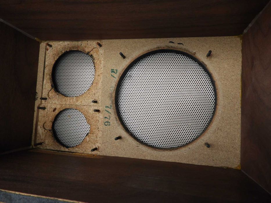 Obudowy kolumn Heco P 2302 SL
