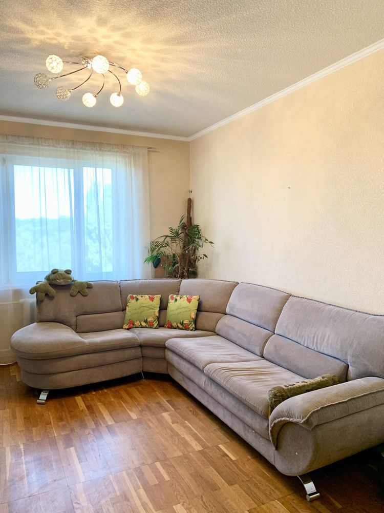 Продам  3-х кімнатну квартиру  нижній ДНС