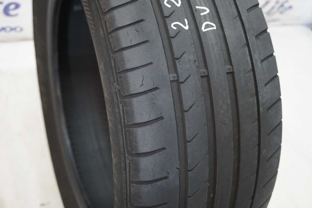 Резина\Шини 225/50 R17 Dunlop