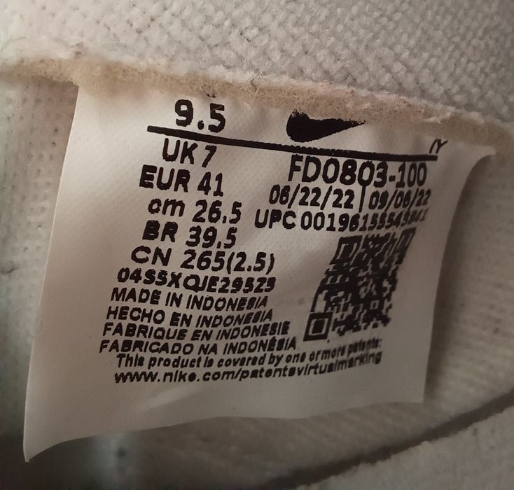 Buty Nike Dunk Low r.9,5 (41)