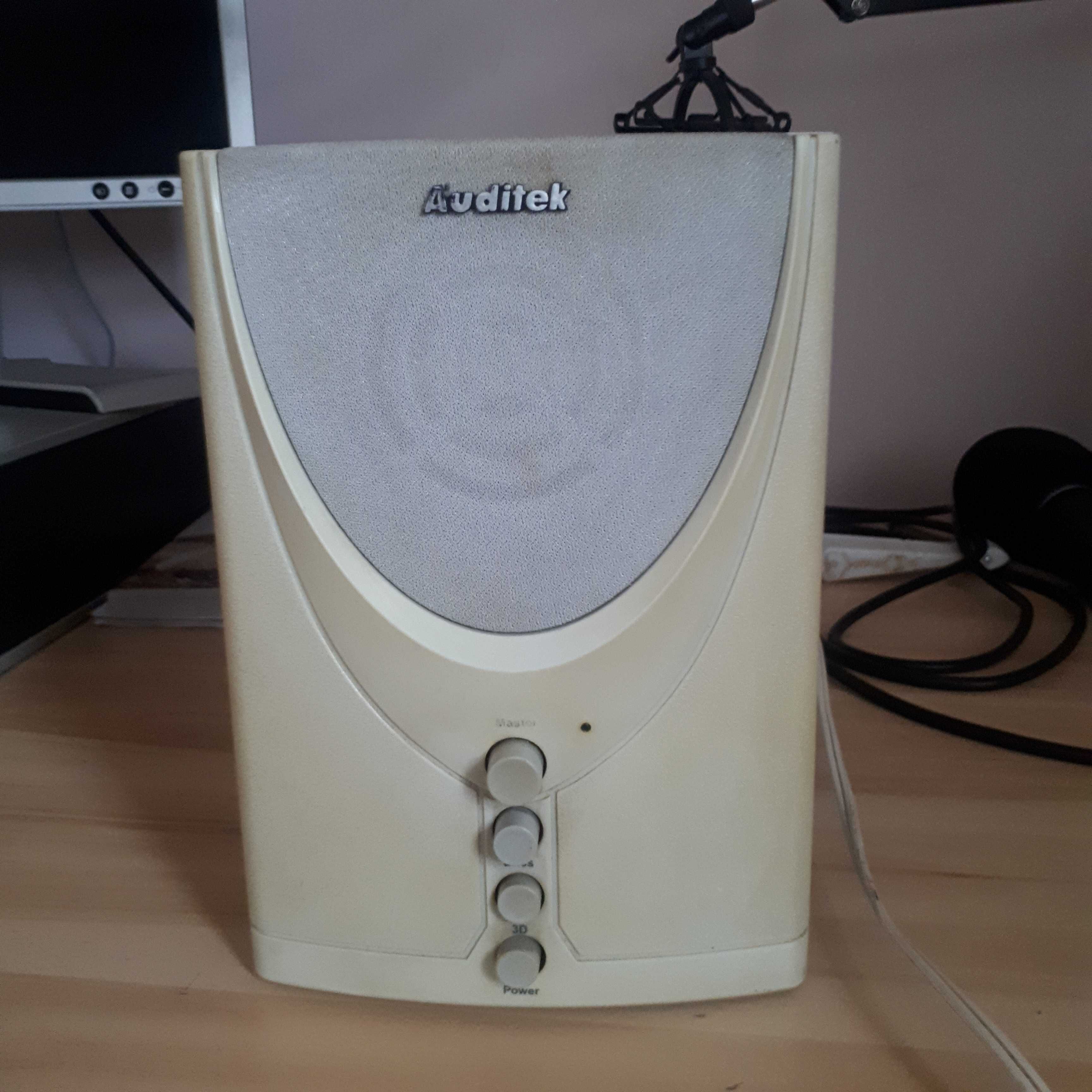 Stary subwoofer model SS-7539 A - AUDITEK