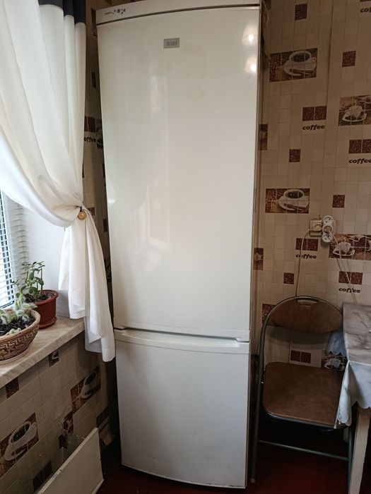 Двокамерний холодильник ZANUSSI ZRB 940 PW