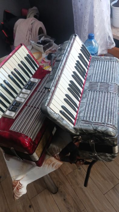 Witam sprzedam akordeony hohner 120bas drugi 96basstan stan idealny go