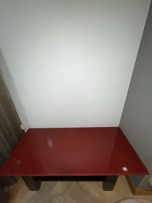 Móvel TV em vidro temperado (vermelho/preto) e pedra/preto brilhante