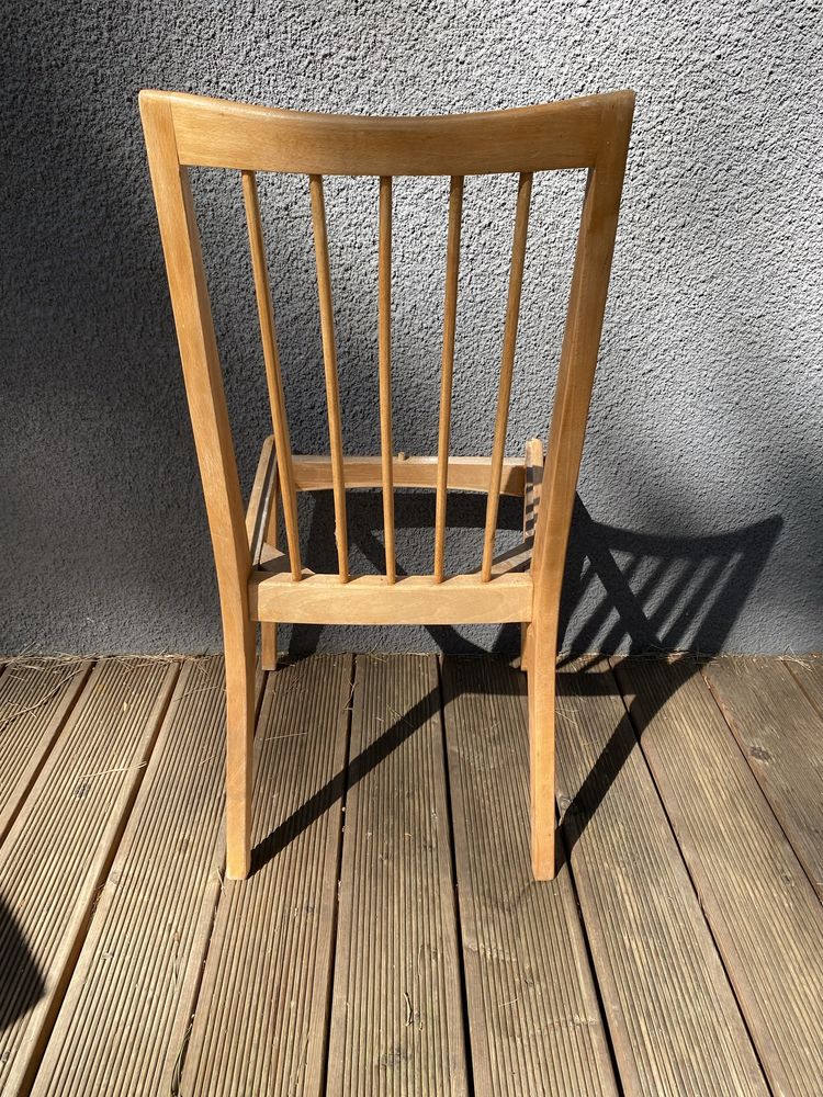 4 krzesla polskiej produkcji i designu drewno krzeslo